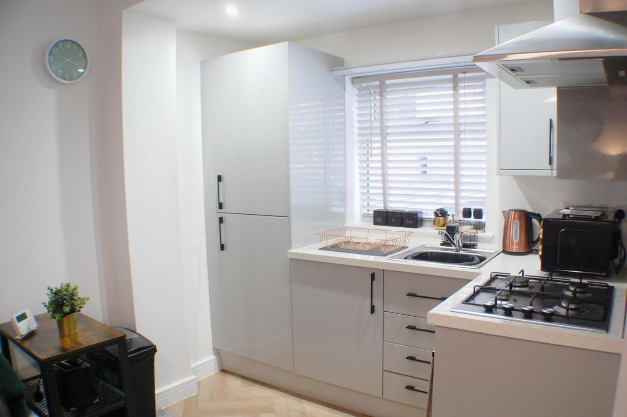 Townhouse With Private Parking Villa York Buitenkant foto